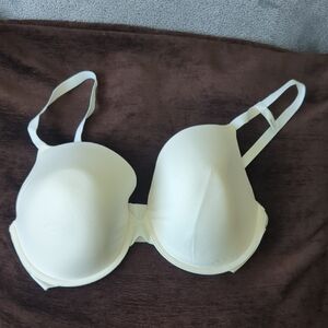 *. Women's White Bra